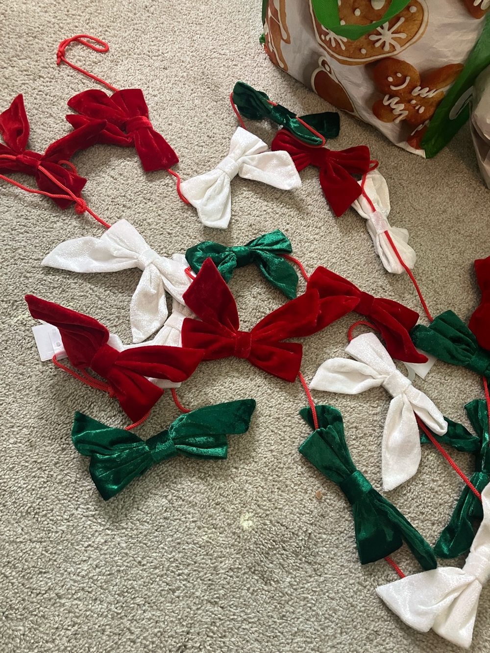 Hobby Lobby Red, Green, White Velvet Bow Garland